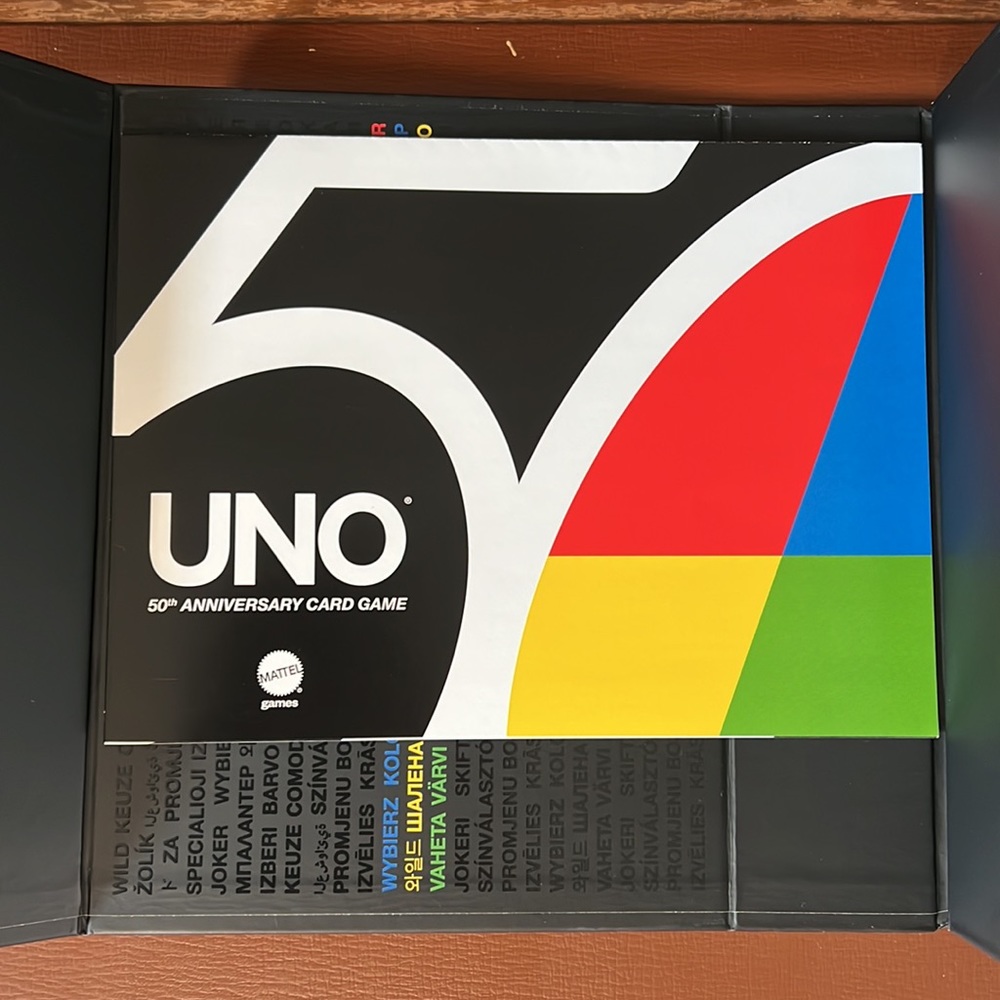 UNO 50th ANNIVERSARY CARD GAME - Picture 7 of 7